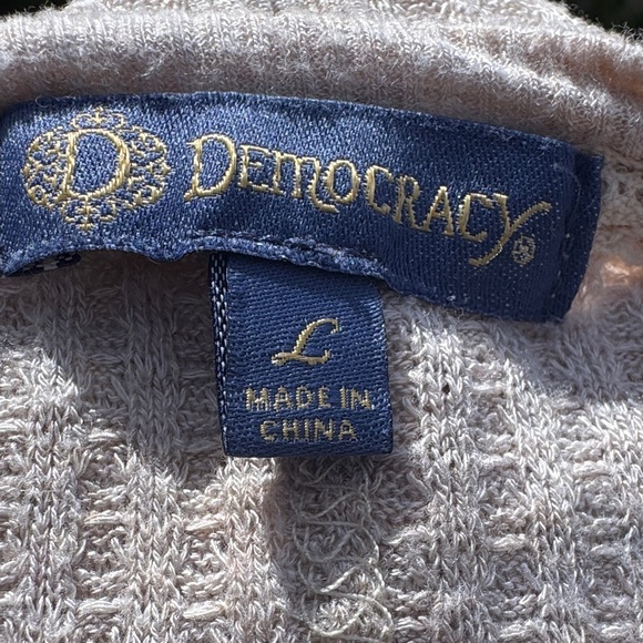 Democracy Blush Long Sleeve Blouse - Picture 4 of 4